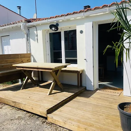 Petite Maison En Bord De Mer Longeville-sur-Mer Exterior photo