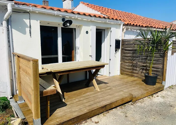 Petite Maison En Bord De Mer