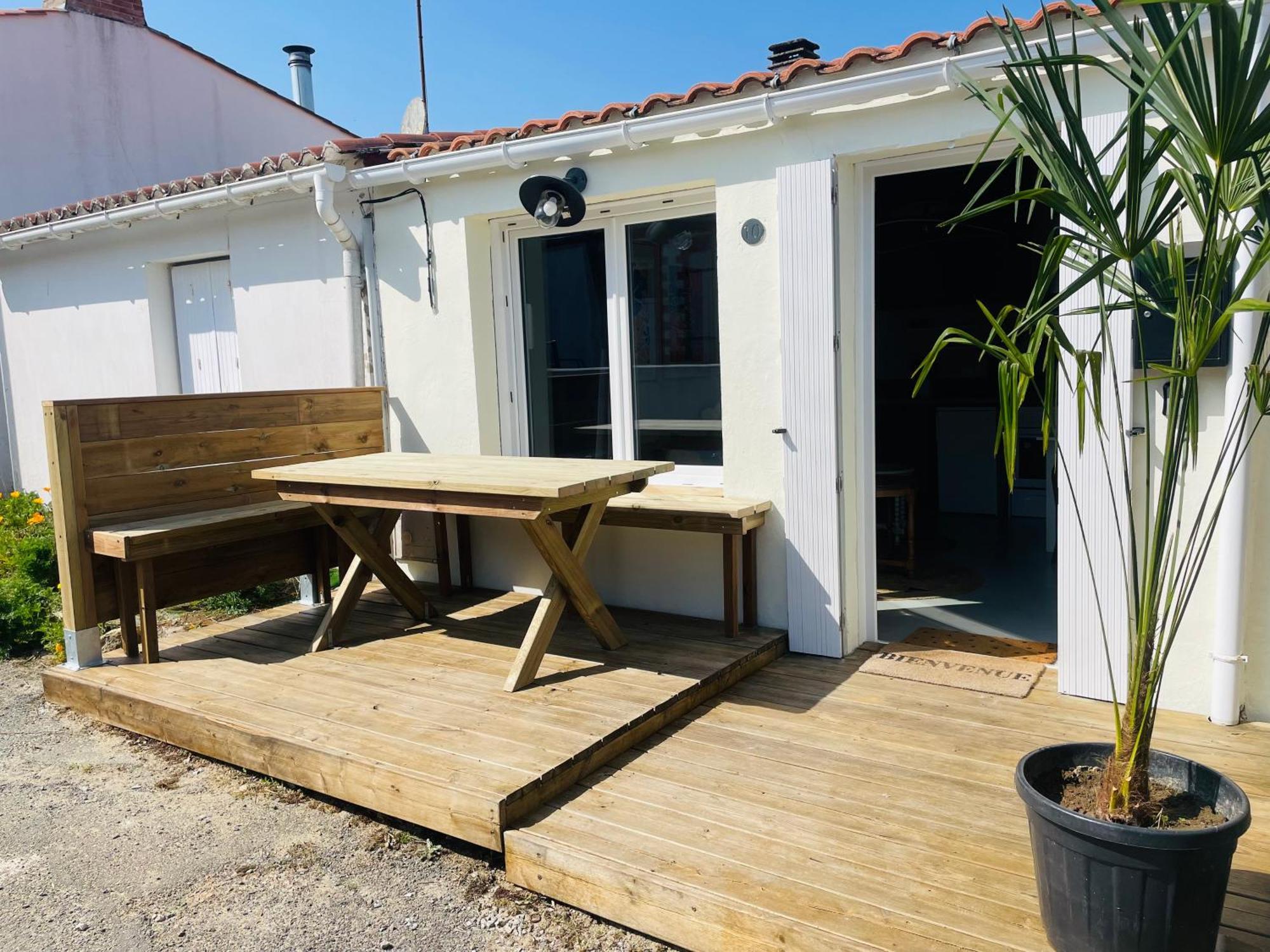 Holiday home Petite Maison En Bord De *